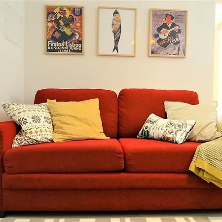 Mouraria Red Door Apartman